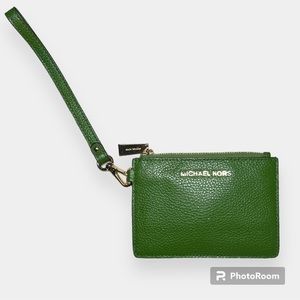 Michael Kors: Small Coin Purse ✨EXCELLENT CONDITION!! LIKE NEW!!✨